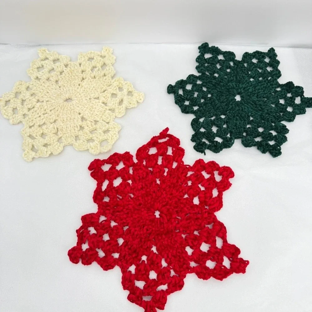 Handmade Crochet Knit Snowflake Trivet Hotpads Set of 3 Christmas Holiday Decor